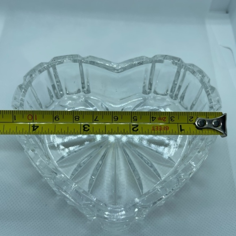 Crystal Heart Trinket Container - Picture 9 of 11